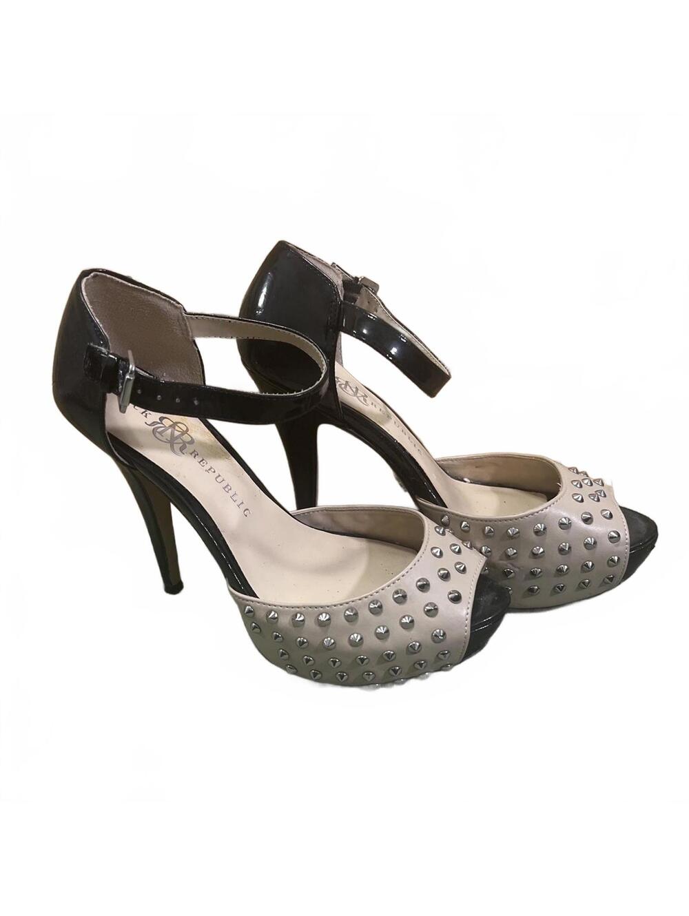 Rock And Republic Studded Black Beige Ankle Strap Peep Toe heel Size 8 M